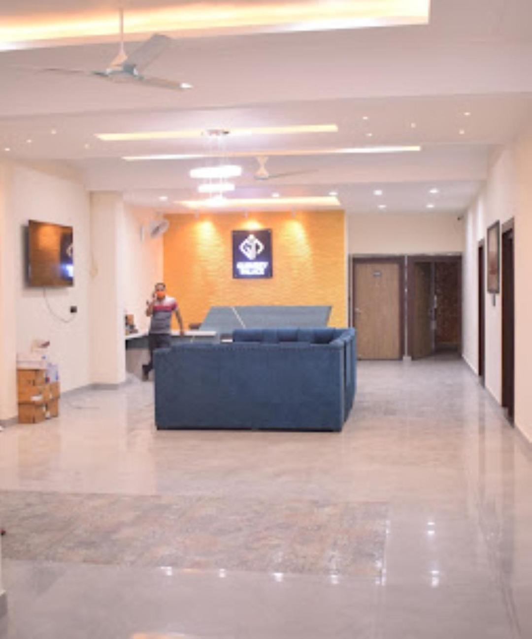 Guru Dev Palace Hotel & Lawn,Ayodhya Exterior photo