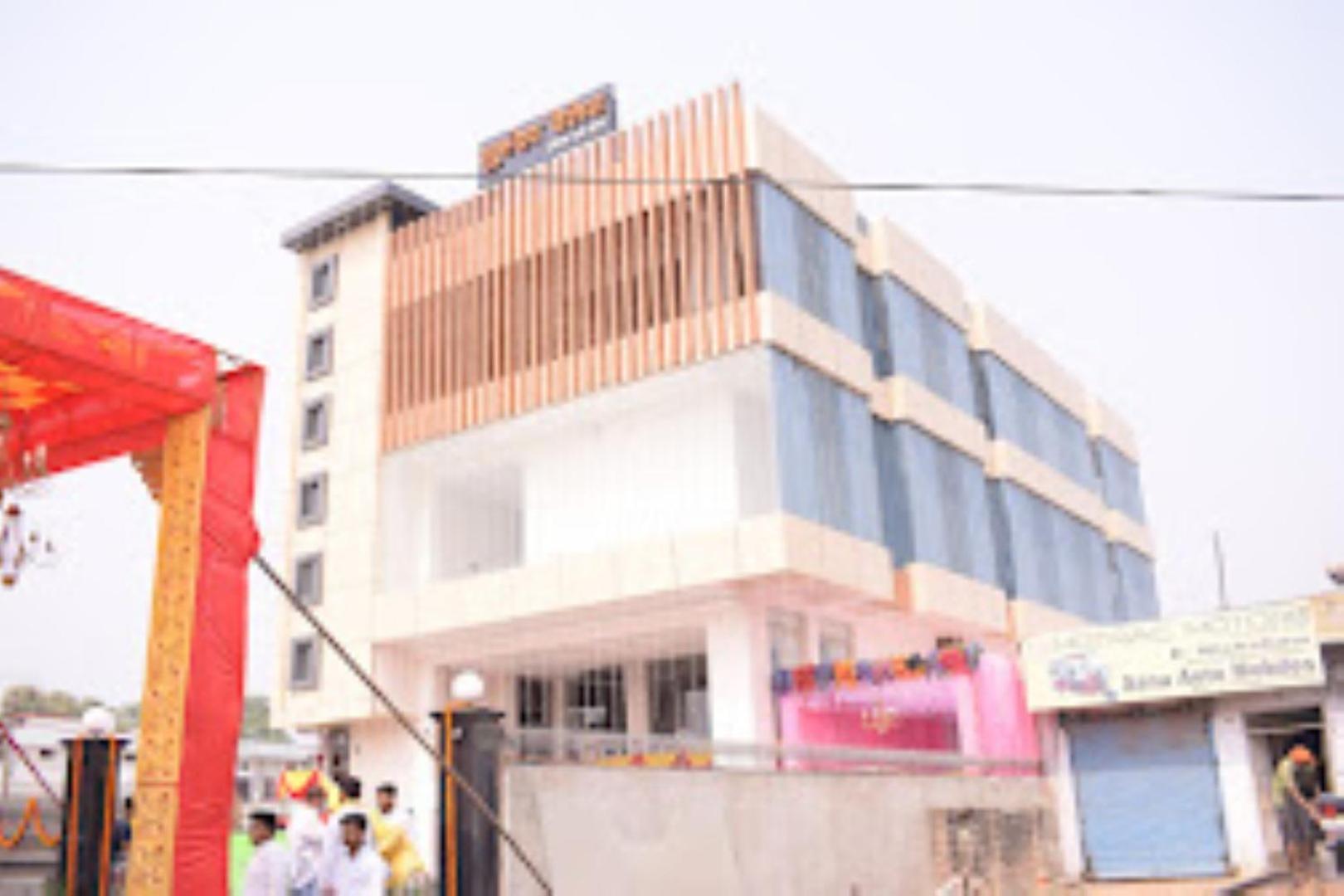 Guru Dev Palace Hotel & Lawn,Ayodhya Exterior photo